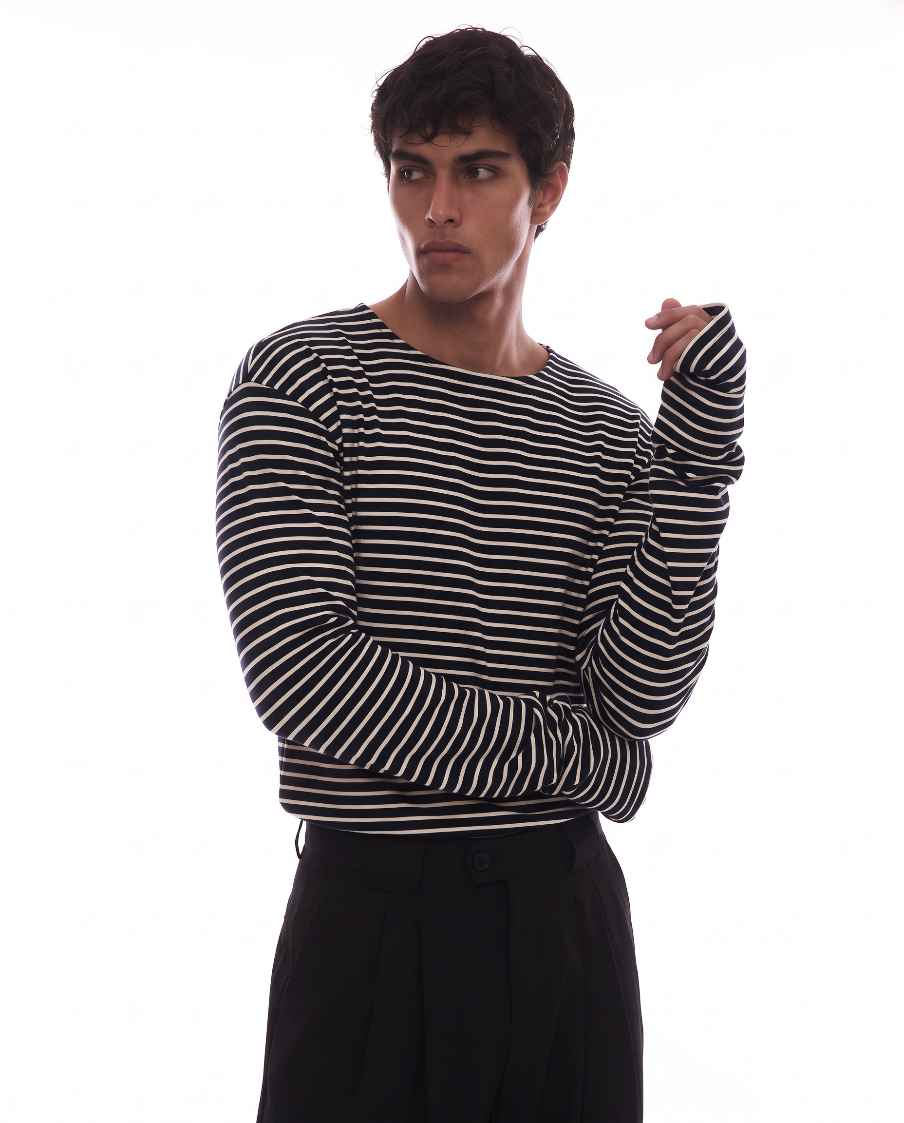 Unisex striped long sleeve top by Revivo Avenue, Parisian menswear brand.